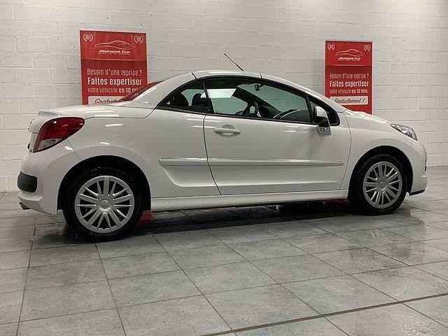 Peugeot 207 1.6i  CabrioCarnet Complet Etat impeccable