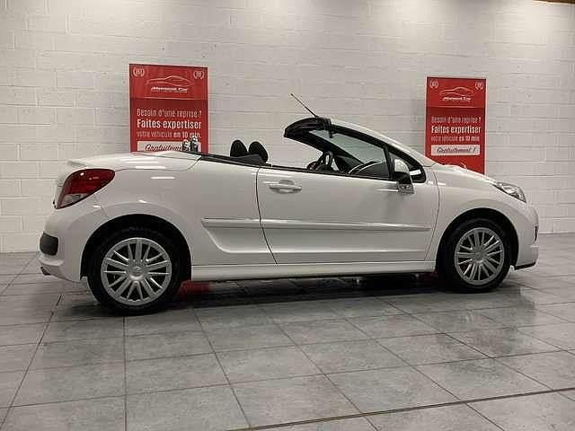 Peugeot 207 1.6i  CabrioCarnet Complet Etat impeccable