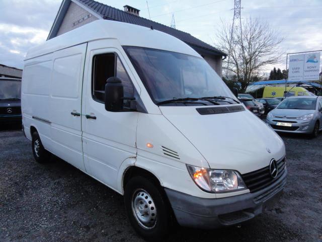 Mercedes-Benz Sprinter 311