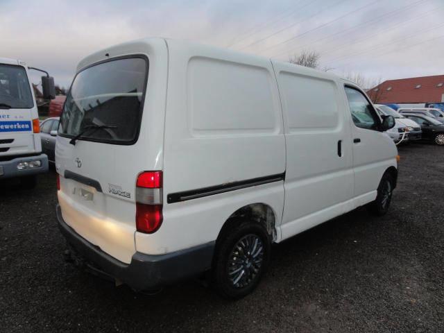 Toyota HI-ACE 
