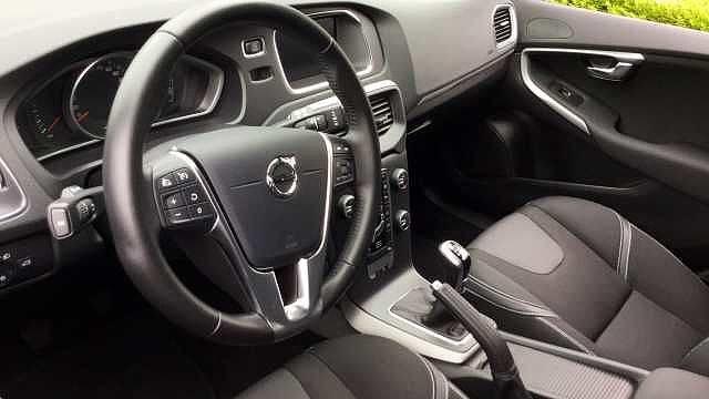 Volvo V40 Momentum