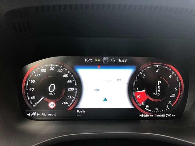 Volvo XC60 D4 Inscription 'Head-Up/Pano Dak/BLIS/Pilot Assist