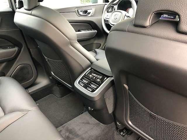 Volvo XC60 D4 Inscription 'Head-Up/Pano Dak/BLIS/Pilot Assist