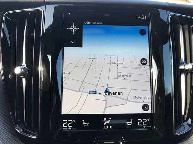 Volvo XC60 T4 R-Design 'Navi/Pano Dak/Alu 21'/Camera/Keyless'