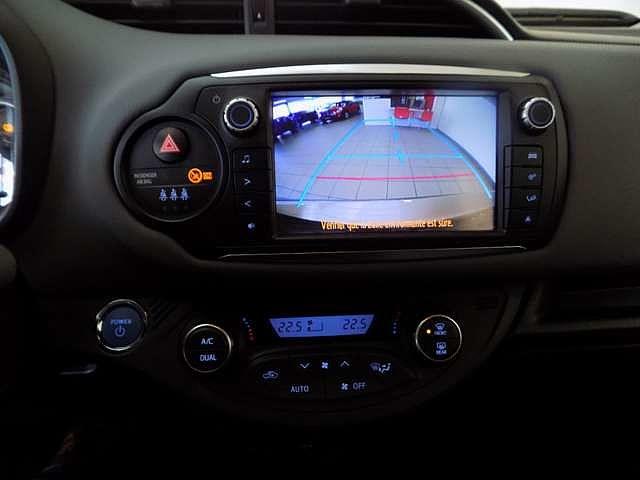 Toyota Yaris 1.5i VVT-i Hybrid E-CVT/NAVI/CAMERA/1ER PROP