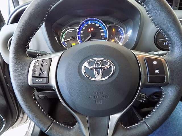 Toyota Yaris 1.5i VVT-i Hybrid E-CVT/NAVI/CAMERA/1ER PROP