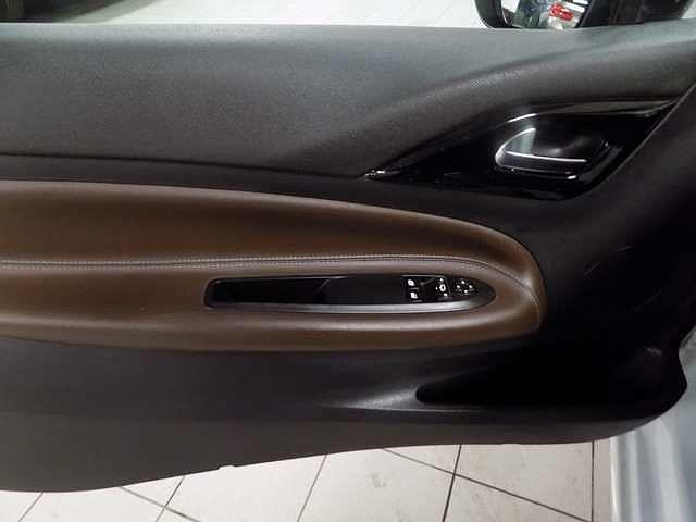 Citroen DS3 1.2  Sport Chic S/1ER PROP/BOITE AUTO/NEUVE/FULL