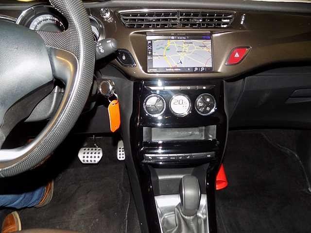 Citroen DS3 1.2  Sport Chic S/1ER PROP/BOITE AUTO/NEUVE/FULL