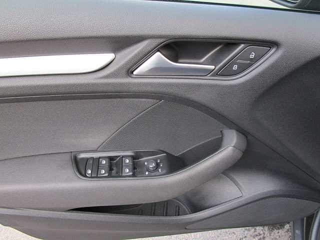 Audi A3 1.6 TDi S tronic/1ER PROP/XENON/GPS/ETAT9