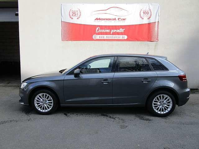 Audi A3 1.6 TDi S tronic/1ER PROP/XENON/GPS/ETAT9