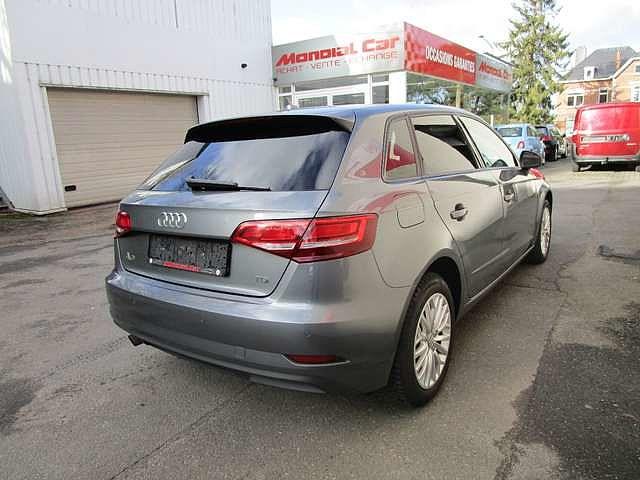 Audi A3 1.6 TDi S tronic/1ER PROP/XENON/GPS/ETAT9