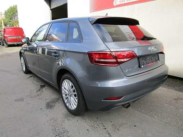 Audi A3 1.6 TDi S tronic/1ER PROP/XENON/GPS/ETAT9