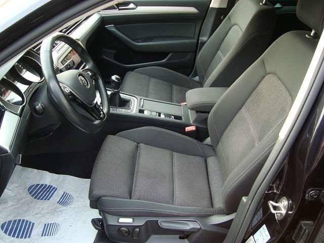 Volkswagen Passat 1.6 TDi Comfortline Navi/Adapt Cr/Camera/Trekhaak