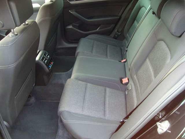 Volkswagen Passat 1.6 TDi Comfortline Navi/Adapt Cr/Camera/Trekhaak