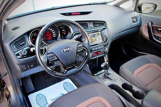 KIA CEE D 1.6 CRDi  1er Propri�taire Bo�te Auto