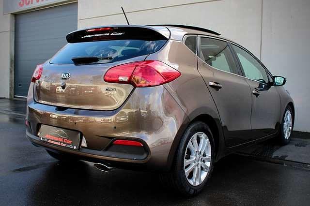 KIA CEE D 1.6 CRDi  1er Propri�taire Bo�te Auto