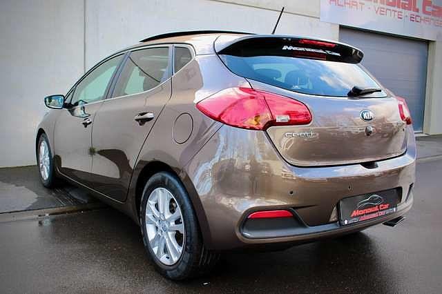 KIA CEE D 1.6 CRDi  1er Propri�taire Bo�te Auto