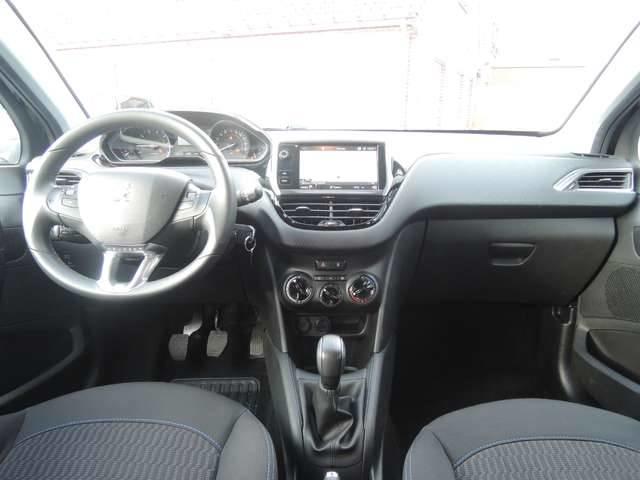 Peugeot 208 1.2i PureTech Style GPS, PARKEERSENSOREN