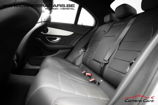 Mercedes-Benz C-Klasse d|PACK AMGNAVICRUISEDYNAMICPDCCUIRLEDUSB|