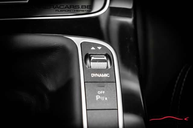 Mercedes-Benz C-Klasse d|PACK AMGNAVICRUISEDYNAMICPDCCUIRLEDUSB|