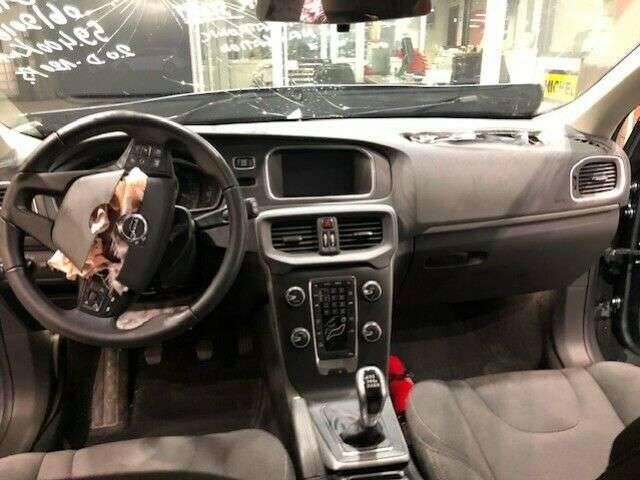 Volvo V40 D 120