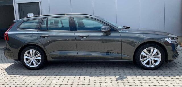 Volvo V60 Momentum D4 Geartronic