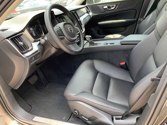 Volvo V60 Momentum D4 Geartronic
