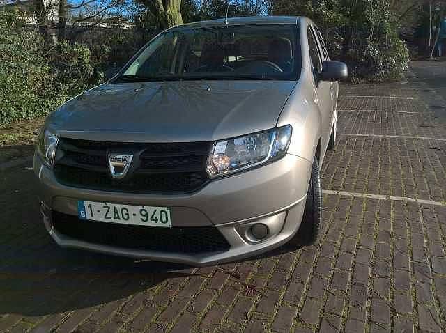 Dacia Sandero 1.2i Laureate