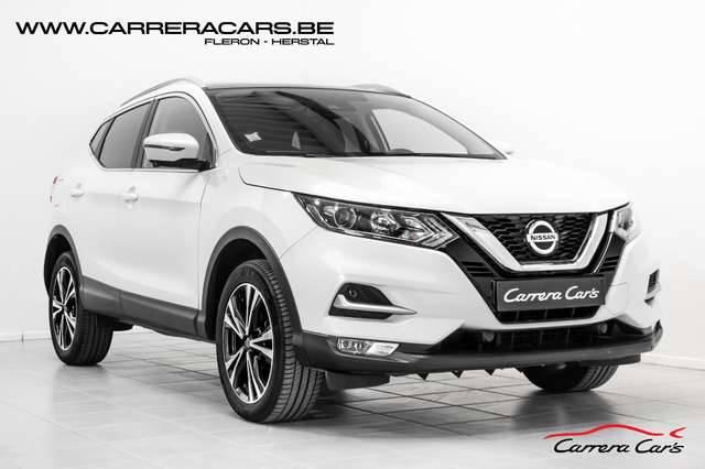 Nissan Qashqai 1.6 dCi N-Connecta|NAVICAMERAPANORAMAKEYLESS|