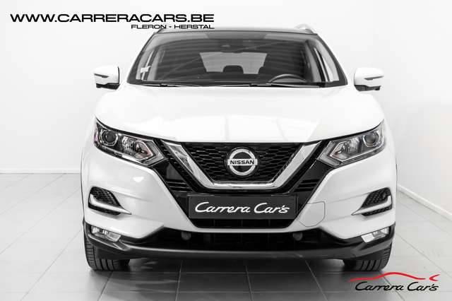 Nissan Qashqai 1.6 dCi N-Connecta|NAVICAMERAPANORAMAKEYLESS|