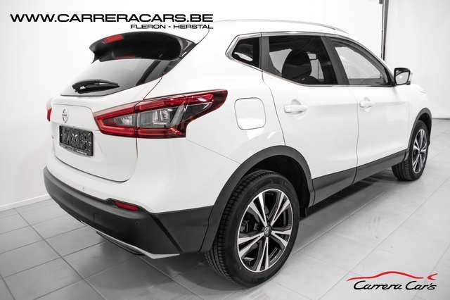Nissan Qashqai 1.6 dCi N-Connecta|NAVICAMERAPANORAMAKEYLESS|