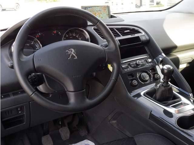 Peugeot 3008 1.6HDi 115cv 6Vit GPS/TEL BT/PH AUTO/APS ARR/...