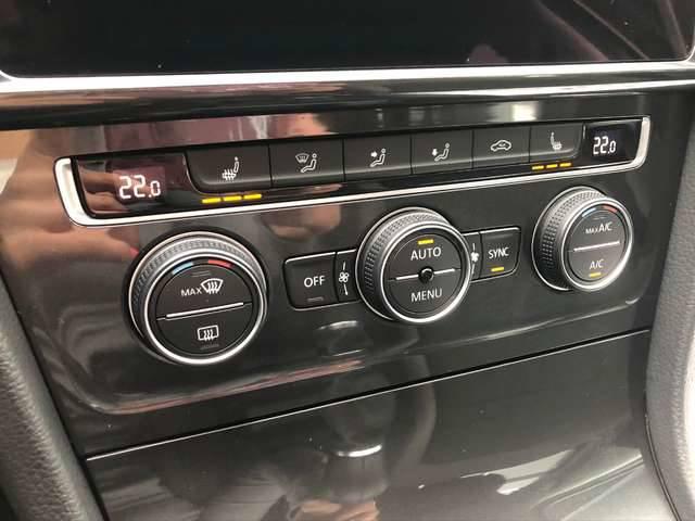 Volkswagen Golf 1.6 TDi 115pk Highline | LED | Zetelverwarming