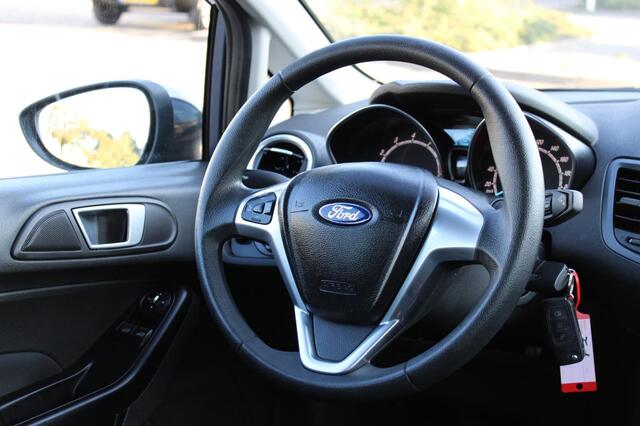 Ford Fiesta 1.25 Titanium l 5 DRS l AIRCO l PDC l LMV l 82PK