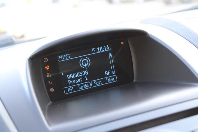 Ford Fiesta 1.25 Titanium l 5 DRS l AIRCO l PDC l LMV l 82PK