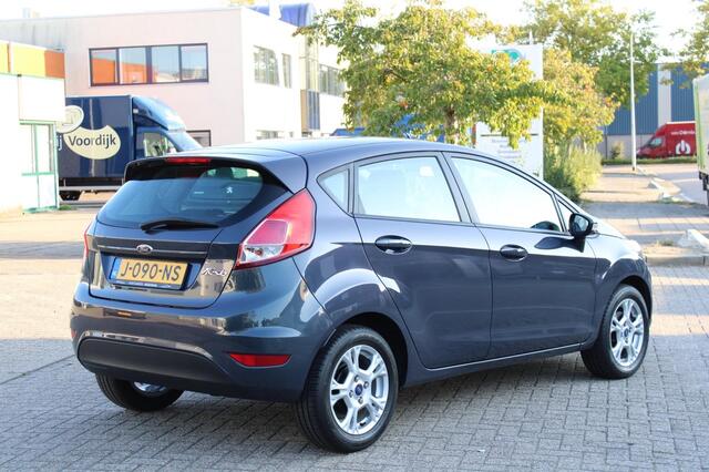 Ford Fiesta 1.25 Titanium l 5 DRS l AIRCO l PDC l LMV l 82PK