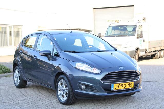 Ford Fiesta 1.25 Titanium l 5 DRS l AIRCO l PDC l LMV l 82PK