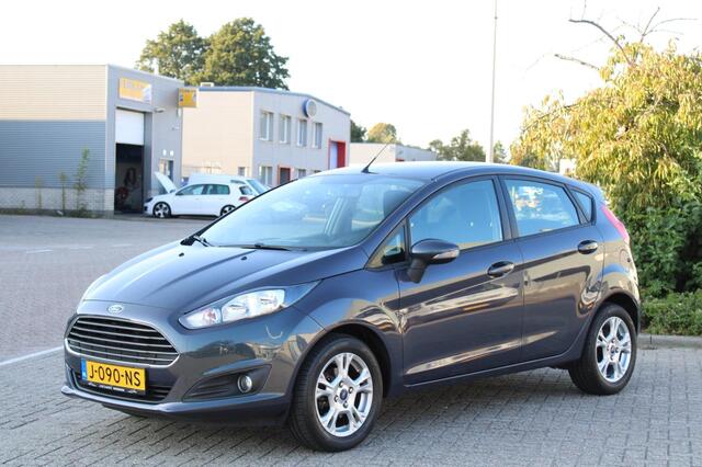 Ford Fiesta 1.25 Titanium l 5 DRS l AIRCO l PDC l LMV l 82PK