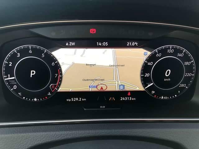 Volkswagen Golf 2.0 TSI 245HP Performance DSG|Pano|Discover-Pro