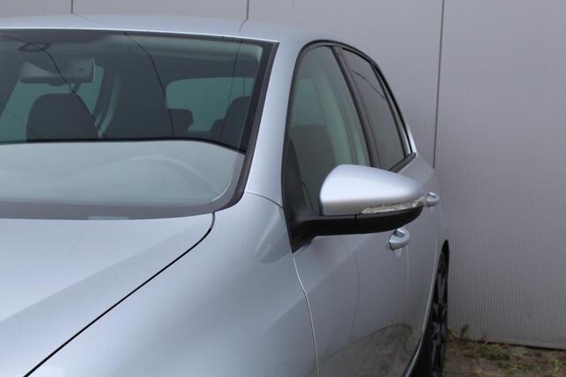 Volkswagen Golf 1.4 TSI R-Line / Navi / Xenon / Led / 18inch