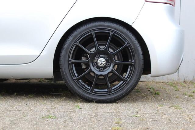 Volkswagen Golf 1.4 TSI R-Line / Navi / Xenon / Led / 18inch