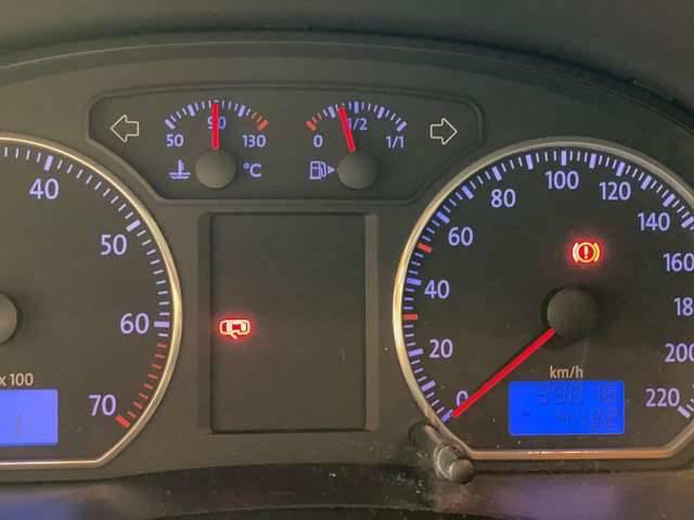 Volkswagen Polo 1.6i 16v sportline///99000 km /105 cv