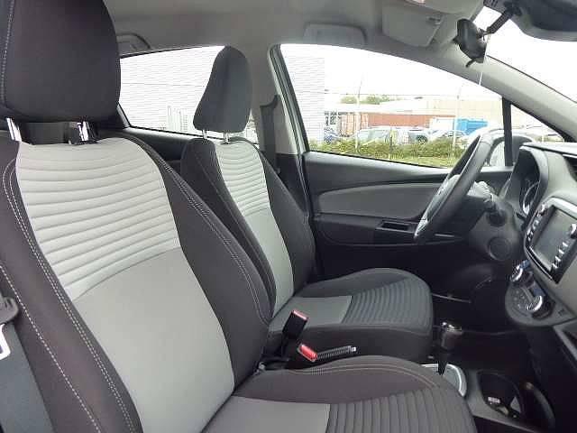 Toyota Yaris 1.5i VVT-i Hybrid Comfort E-CVT