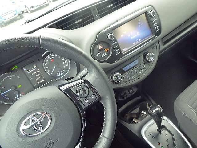 Toyota Yaris 1.5i VVT-i Hybrid Comfort E-CVT