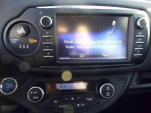 Toyota Yaris 1.5i VVT-i Hybrid Y-conic E-CVT