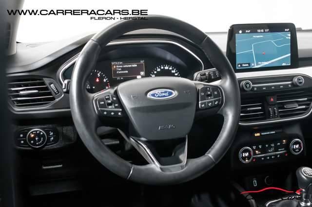 Ford Focus 1.0 EcoBoost Business|NAVILANEPDCCRUISEPDC|