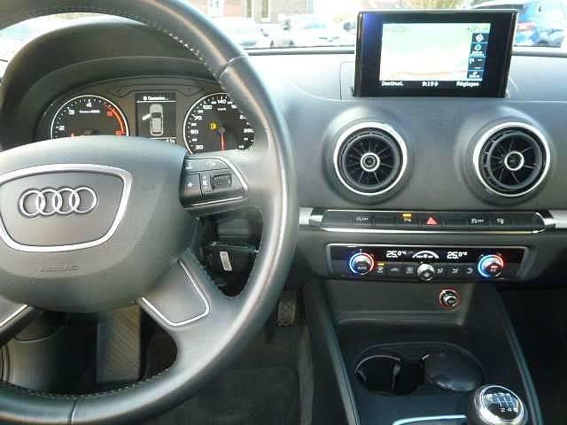 Audi A3 SPORTBACK 1.6 TDi Attraction
