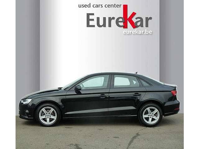 Audi A3 1.6 TDi SEDAN
