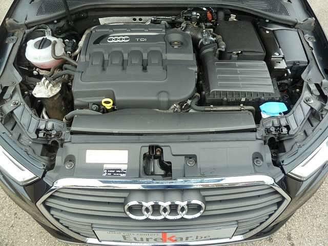 Audi A3 1.6 TDi SEDAN