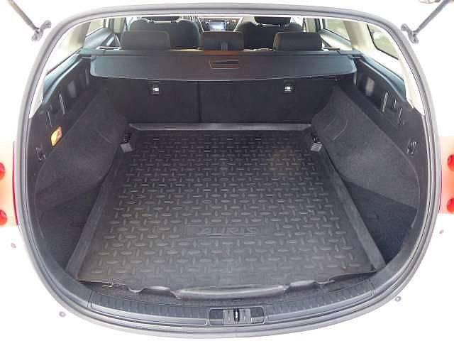Toyota Auris 1.6i Dynamic